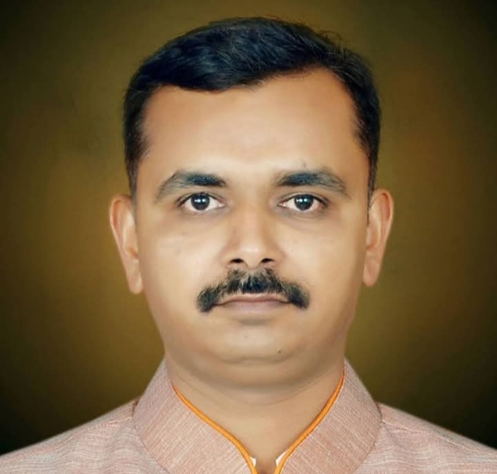 Shri. Ghansham Vanave
